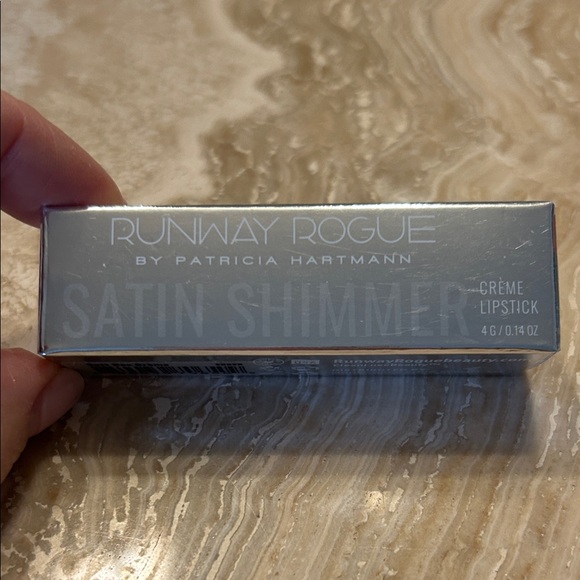 Runway Rogue - Soft Box Crème - Picture 4 of 9